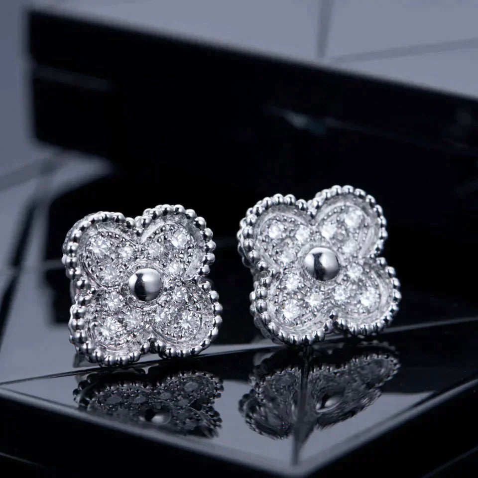 [Angela Schmuck] KLEEBLATT 1 MOTIFS DIAMANT OHRSTECKER SILBER