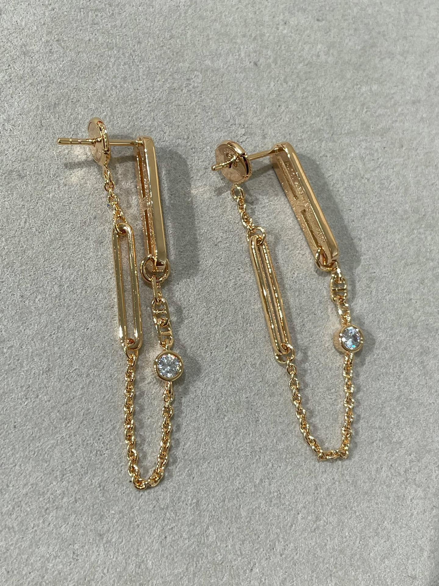 [Angela Schmuck]CHAINE CHAOS DIAMANT-OHRRINGE
