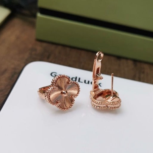 [Angela Jewellery]CLOVER MEDIUM OHRSTECKER
