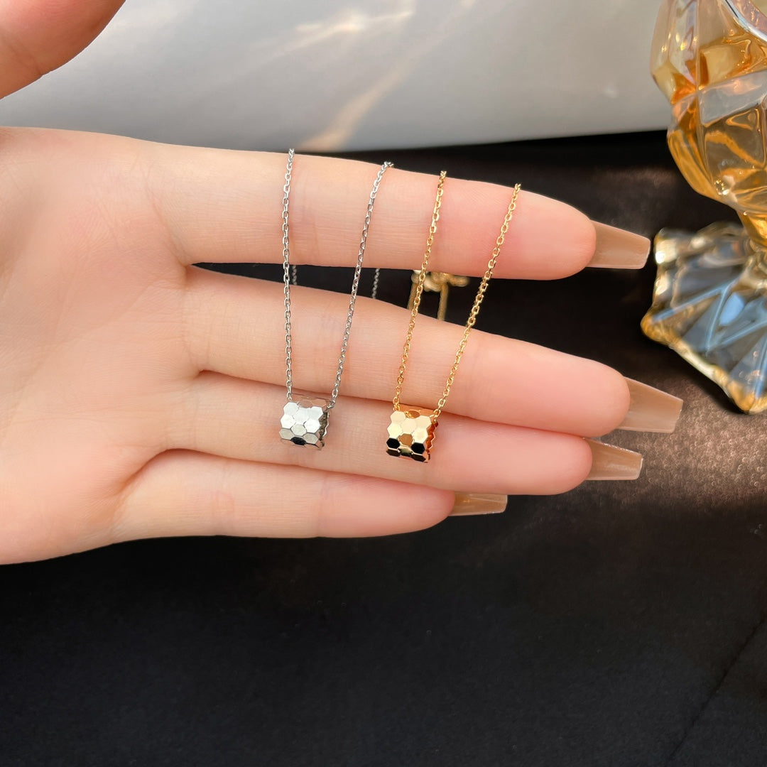 [Angela Schmuck]BIENEN MINI HALSKETTE