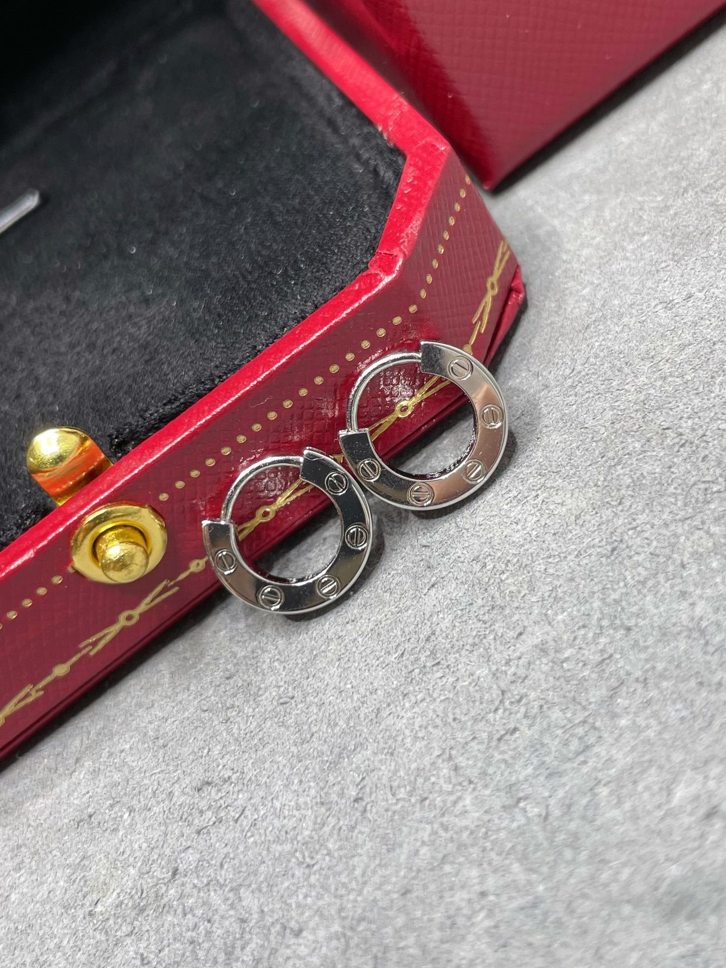 [Angela Schmuck]LOVE MINI OHRRINGE
