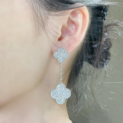 [Angela Jewellery] Kleeblatt-Ohrringe mit zwei Motiven und Diamanten