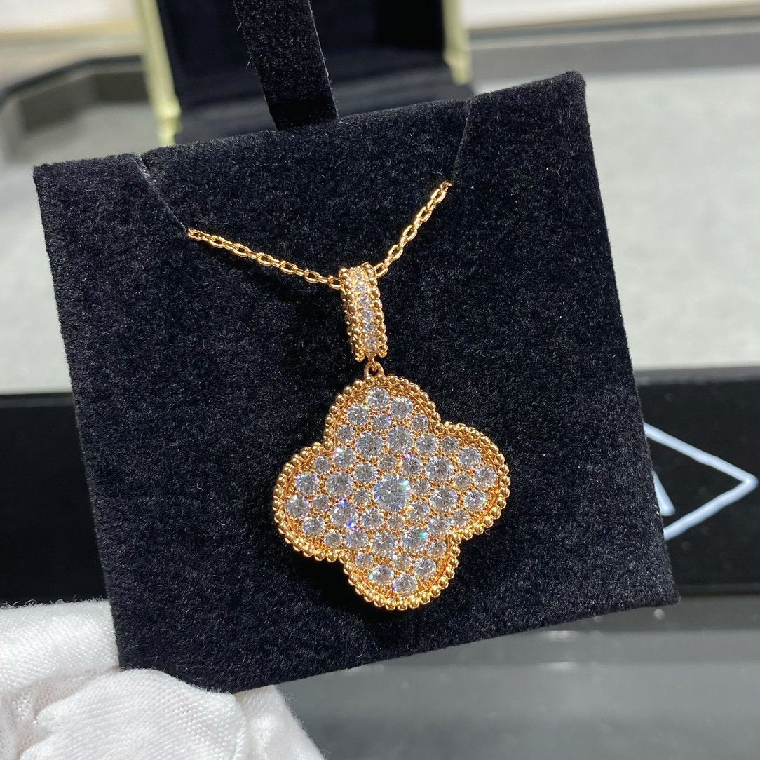 [Angela Jewellery]CLOVER 25MM LARGE PEDANT DIAMOND PAVED LONG NECKLACE
