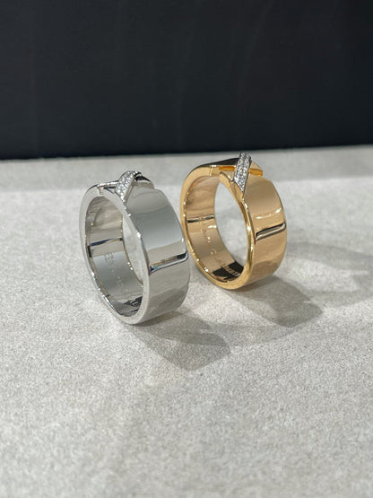 [Angela Jewellery] LIENS EVIDENCE DIAMOND RING