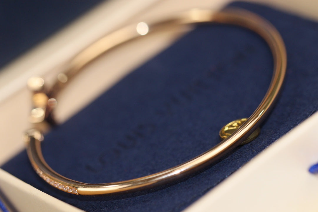 [Angela Jewellery]IDYLLE ROTGOLD-ARMBAND MIT DIAMANTEN