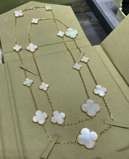 [アンジェラジュエリー]クローバー 16モチーフ ホワイトモップゴールドネックレス