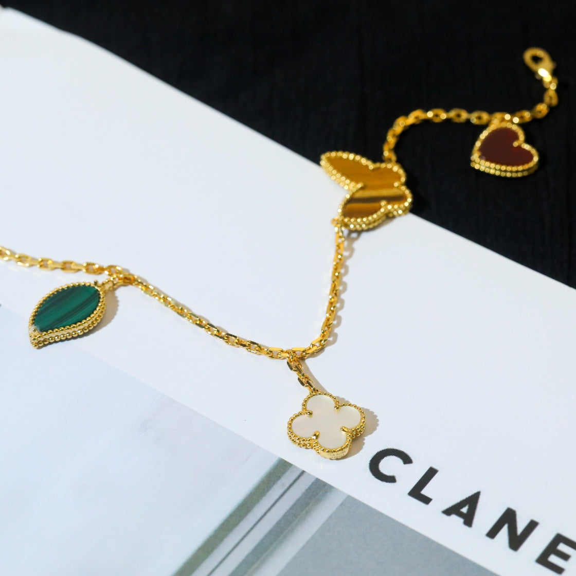 [Angela Schmuck]Glücklicher Frühling 5 Motiv Goldarmband 