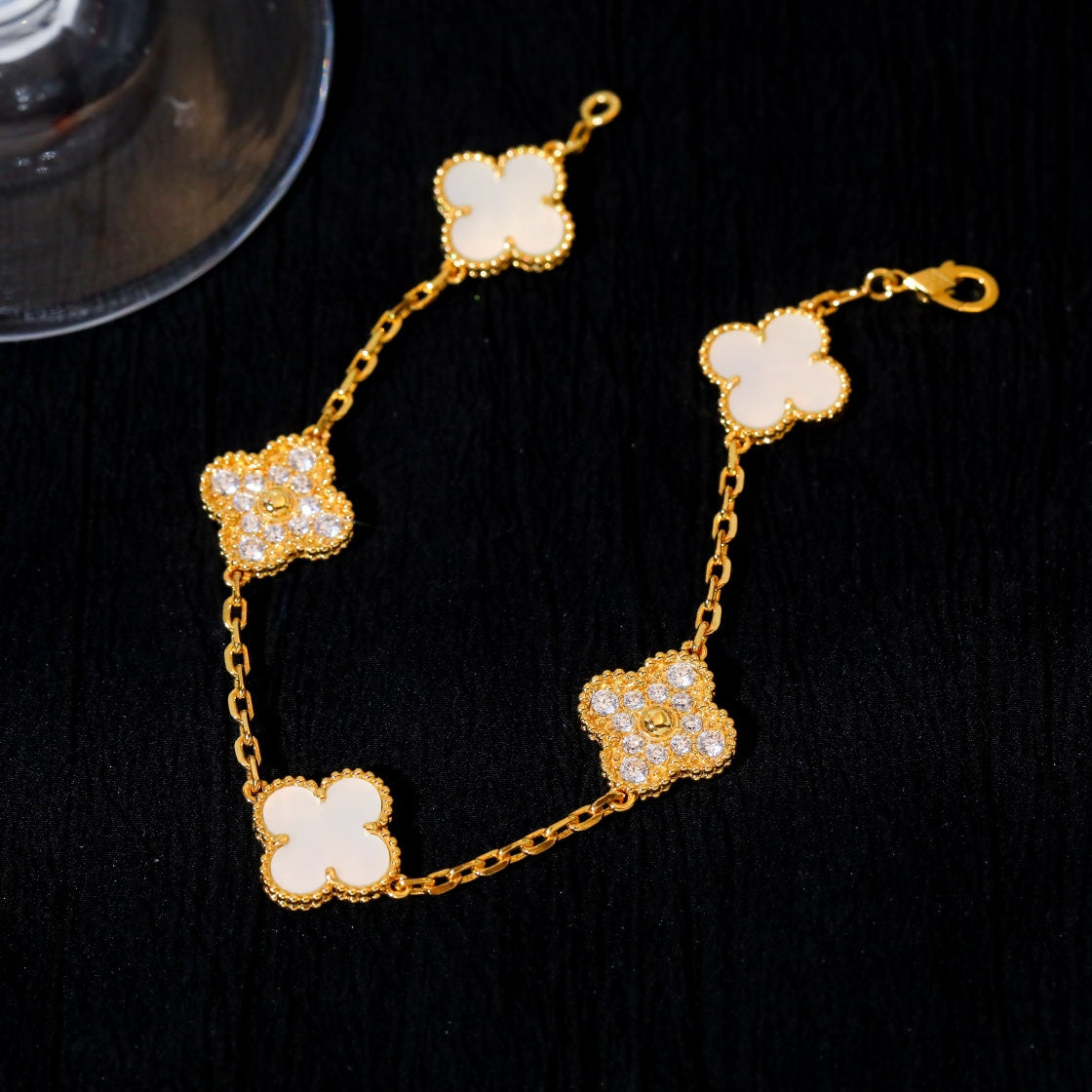 [Angela Schmuck]KLEE-ARMBAND 5 MOTIV WEISSER MOP-DIAMANT 