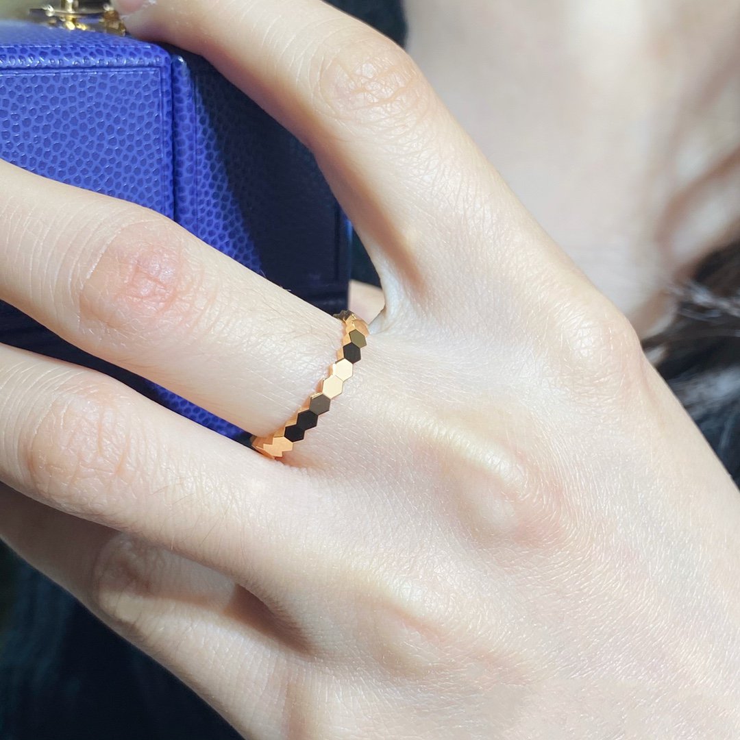 [Angela Schmuck] KLEINER RING „BIENENLIEBE“