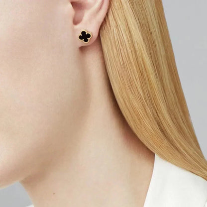 [Angela Schmuck]CLOVER MINI 9,5MM SCHWARZE MOP-OHRRINGE