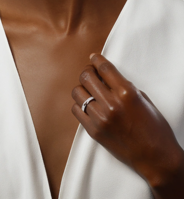 [Angela Schmuck] ALLIANCE LIENS VIDENCE DIAMANTRING MIT 4 MM PAVÉ