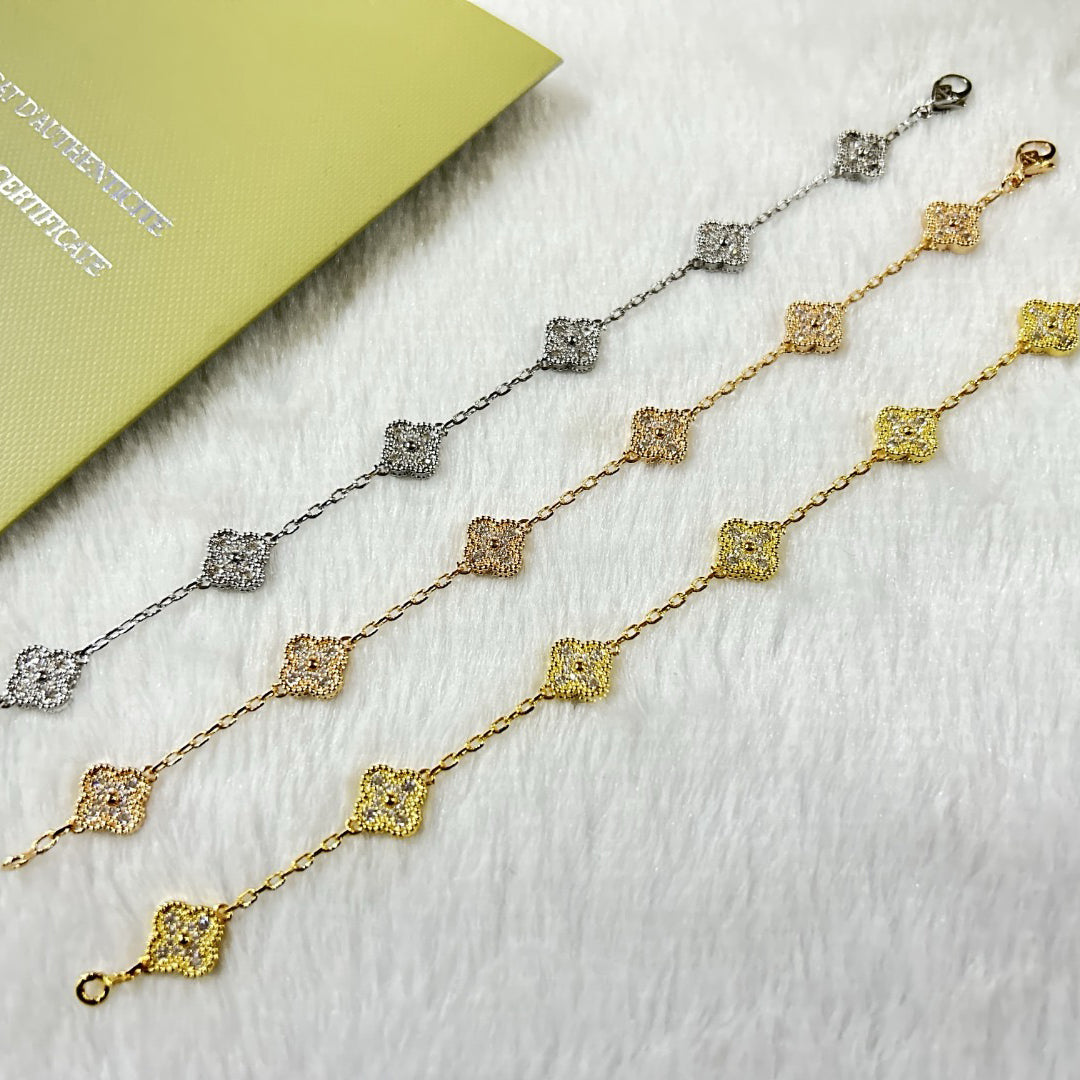 [Angela Jewellery]CLOVER 6 MOTIF DIAMOND BRACELET