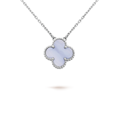 [アンジェラジュエリー]クローバー 15mm ブルーカルセドニーネックレス シルバー