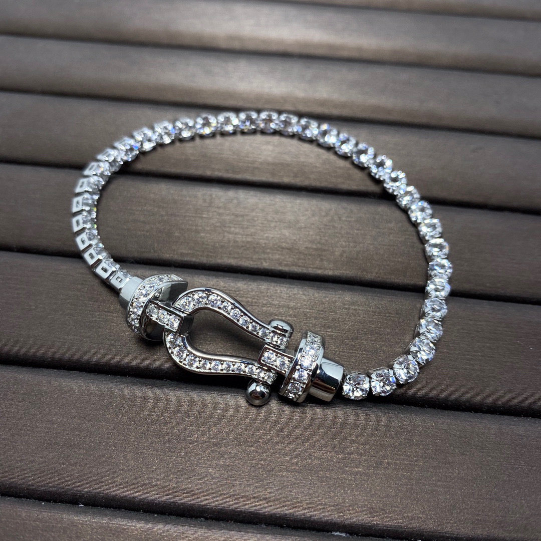 [Angela Schmuck]FORCE HORSESHOE DIAMOND TENNIS ARMBAND 