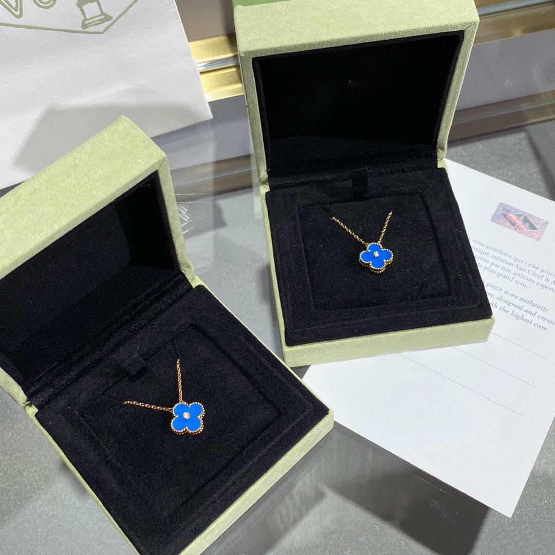 [アンジェラジュエリー]クローバー 15mm ダイヤモンド＆ブルーアゲートネックレス