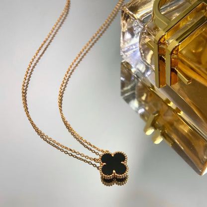 [Angela Jewellery]CLOVER 15MM BLACK ONYX SINGLE FLOWER NECKLACE
