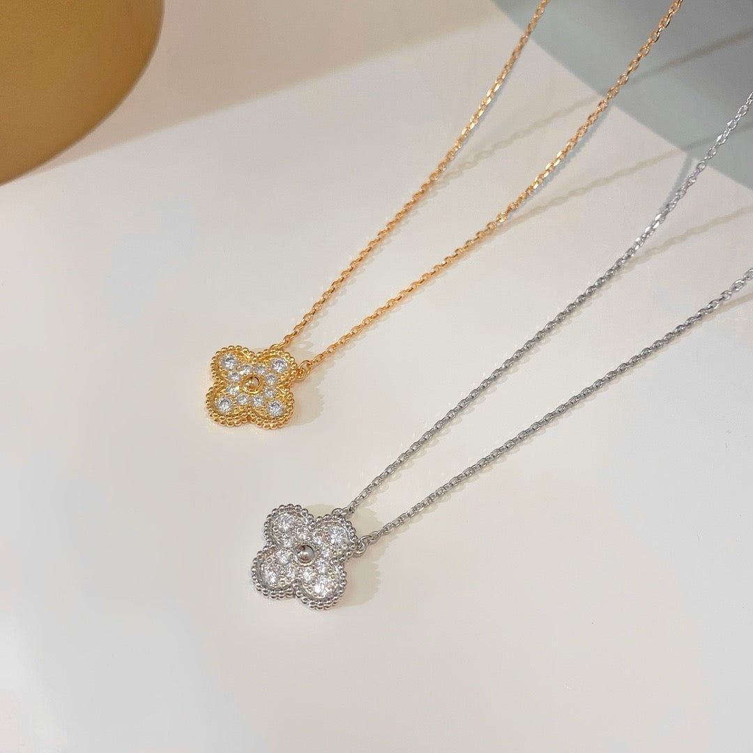 [アンジェラジュエリー]クローバー 15mm ダイヤモンド シングルフラワーネックレス