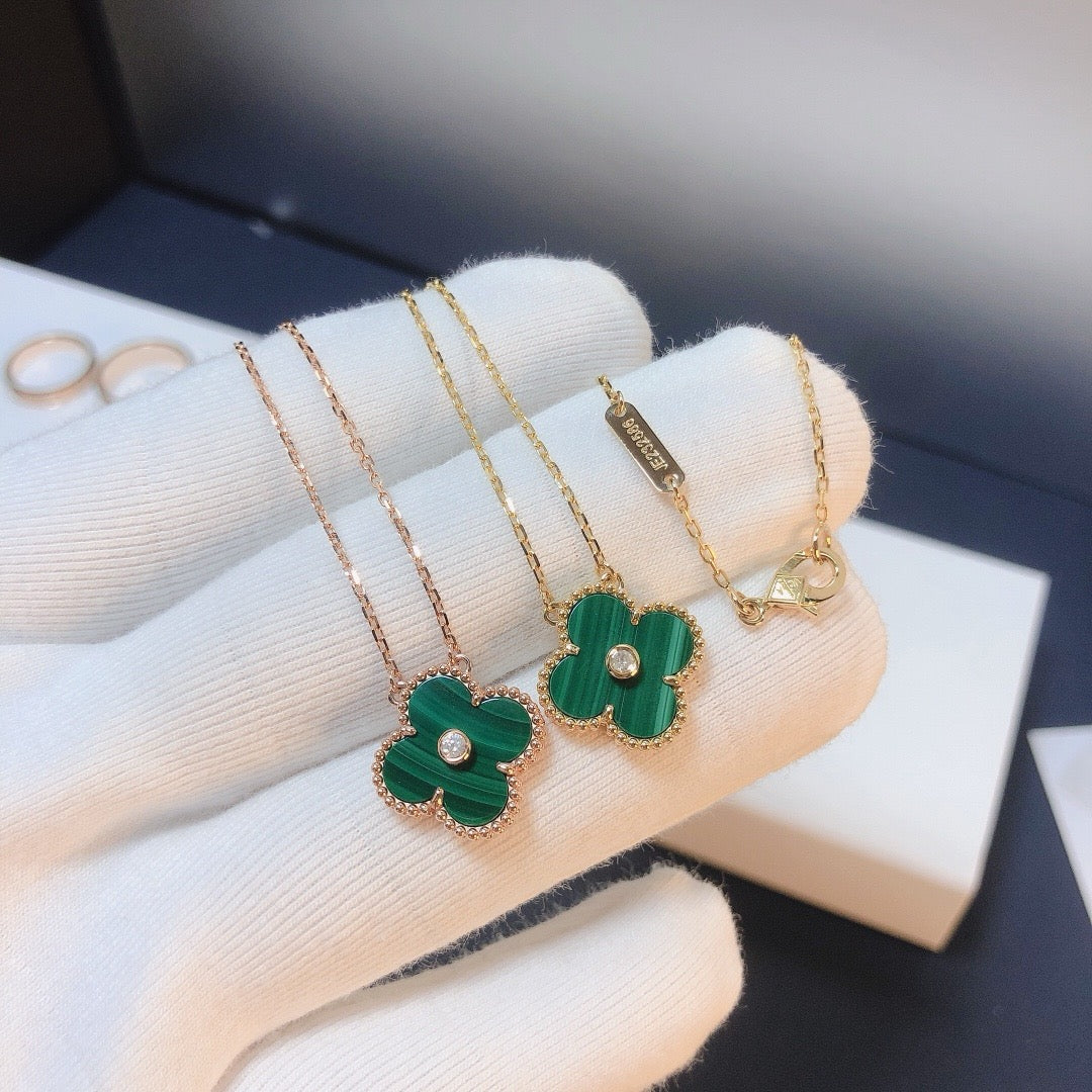 [アンジェラジュエリー]クローバー 15mm ダイヤモンド ターコイズネックレス