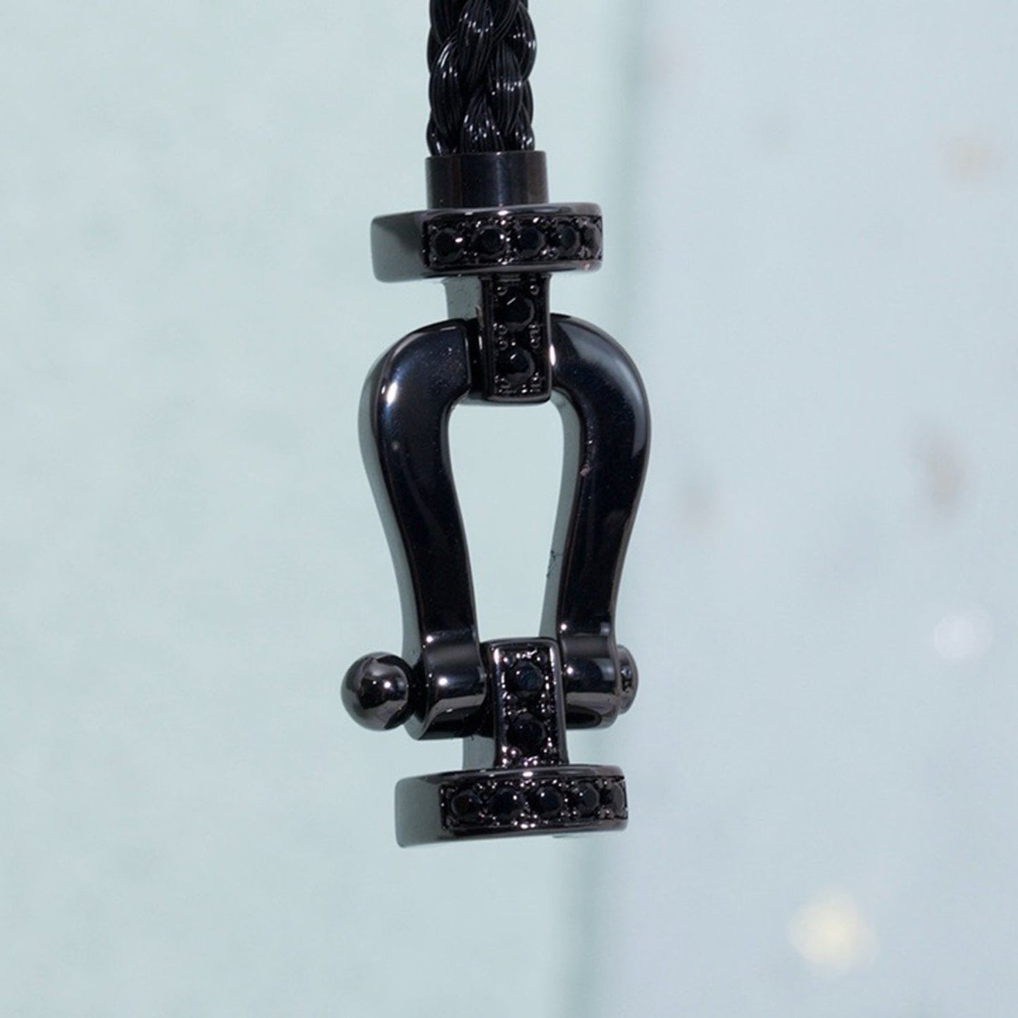 [Angela Schmuck]FORCE GROSSE SERIE HUFEISEN SCHWARZES SAMURAI-ARMBAND 