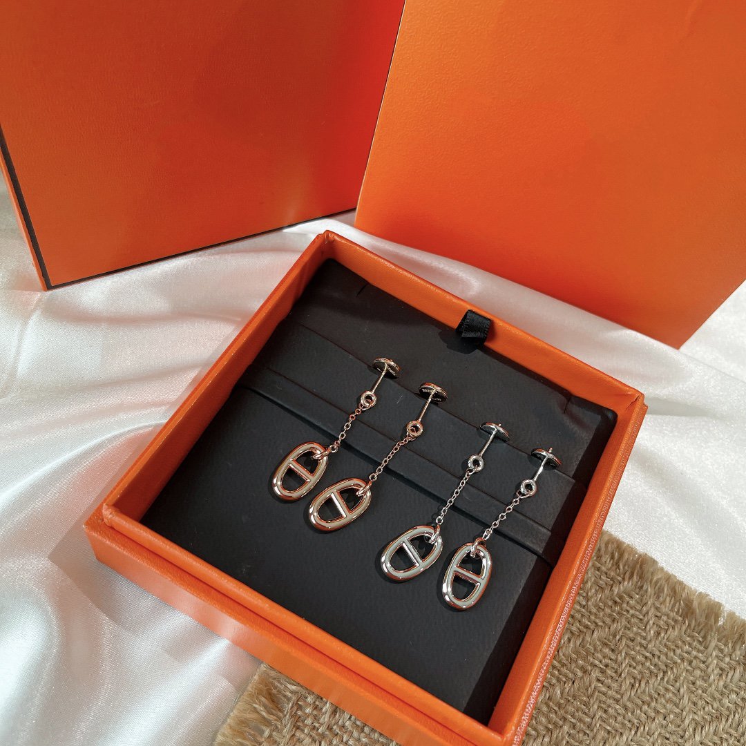 [Angela Jewellery]Ohrringe mit Kettenquaste