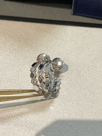 [Angela Schmuck]Ring in Form eines vierblättrigen Kleeblatts mit hohlem Design