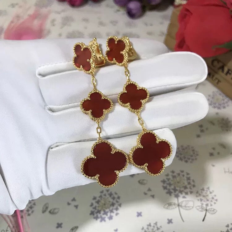 [Angela Jewellery]Ohrhänger mit Kleeblattmotiv und Karneol