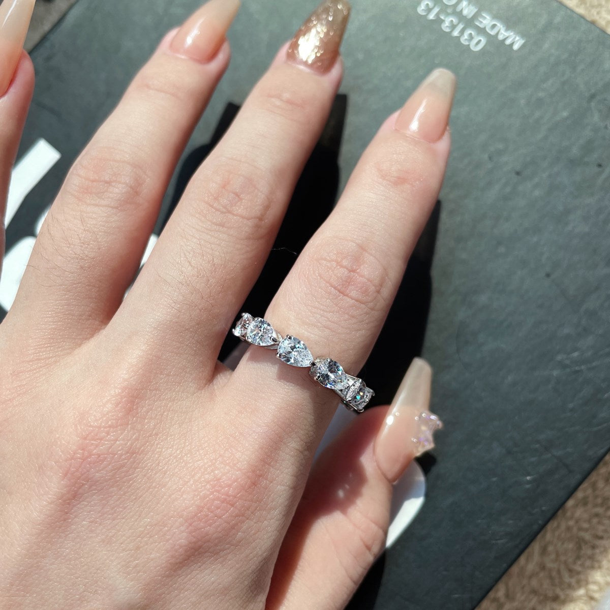 Angela Jewelry]Exquisiter Tennisring im Birnenschliff