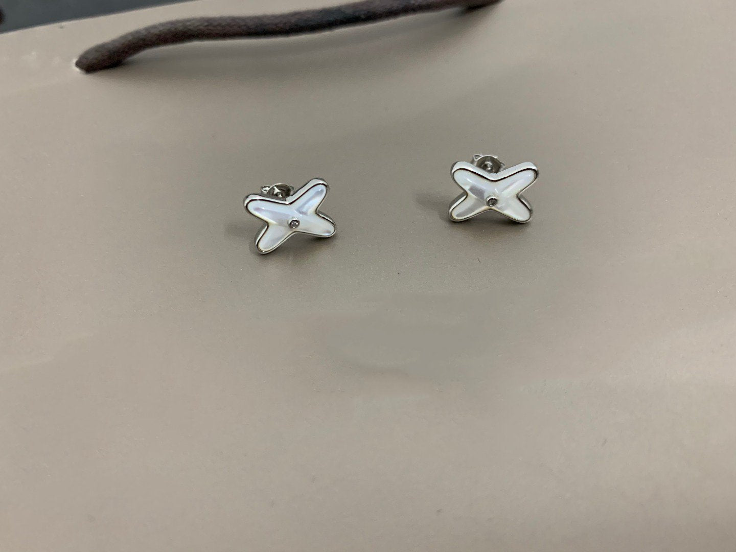 [Angela Jewellery]JEUX DE WHITE MOP SILBER DIAMANT OHRRINGE
