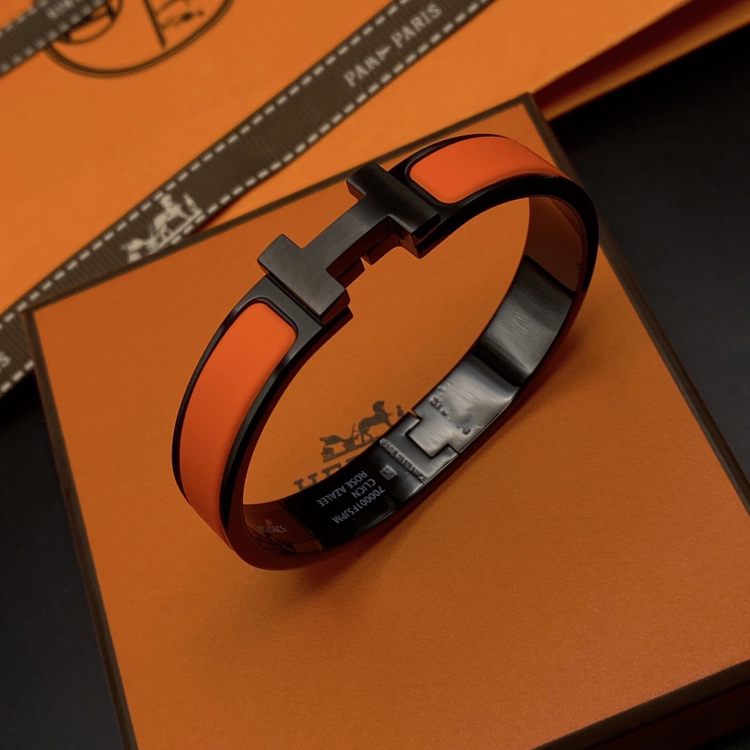[Angela Schmuck]CLIC HM SO SCHWARZES OREGAN-ARMBAND