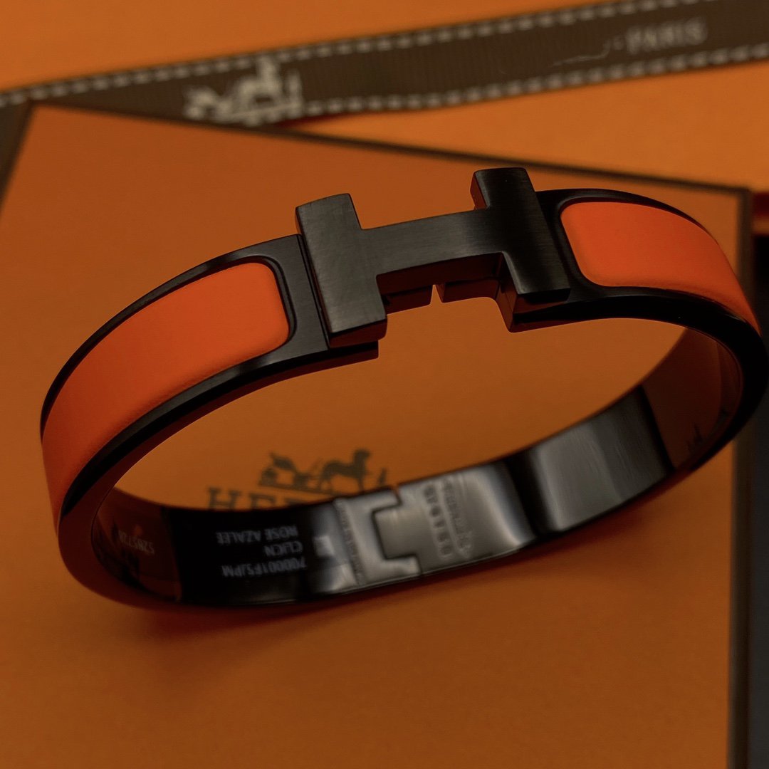 [Angela Schmuck]CLIC HM SO SCHWARZES OREGAN-ARMBAND