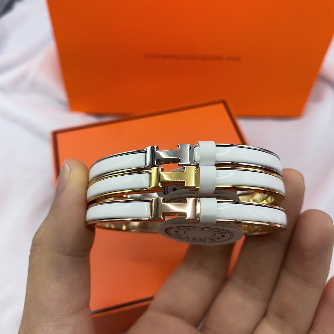 [Angela Jewellery]KLASSISCHES HM CLIC WEISSES 8MM EMAILLE-ARMBAND