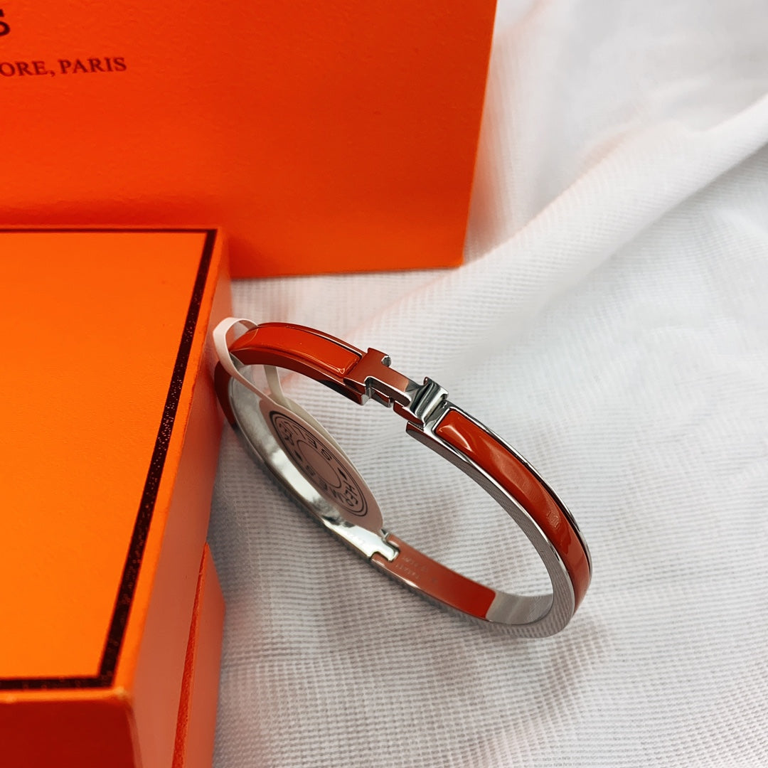 [Angela Jewellery]KLASSISCHES HM CLIC ROT 8MM EMAILLE ARMBAND