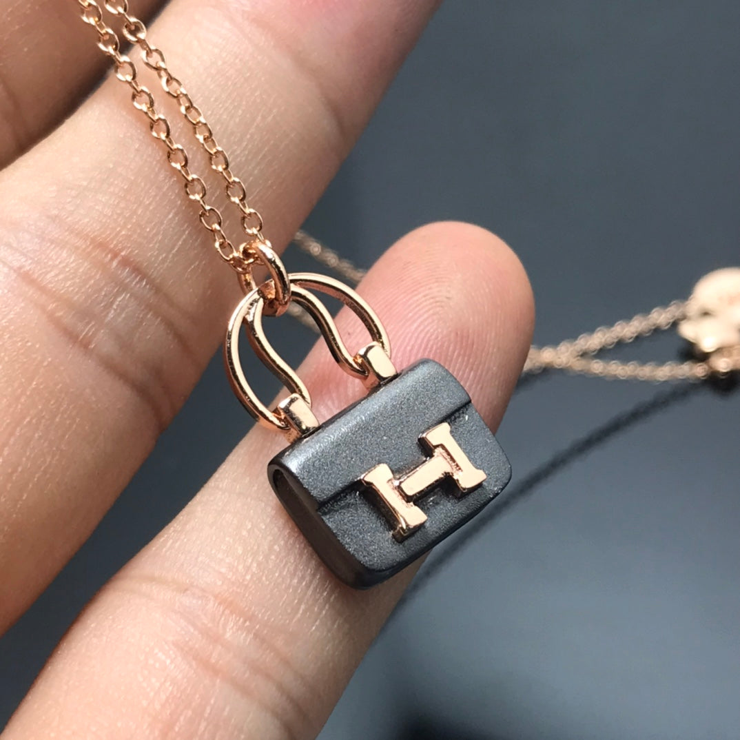 [アンジェラジュエリー]レディース HM アミュレット コンスタンス ペンダントネックレス