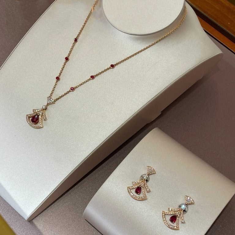 [Angela Schmuck]TRAUM HALSKETTE KARNEOL DIAMANT ROTGOLD