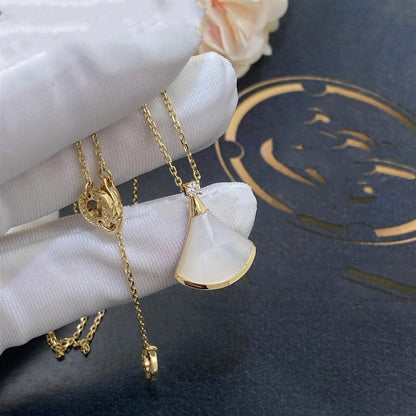 [Angela Schmuck]TRAUM HALSKETTE WEISSES MOP GOLD 1 DIAMANT