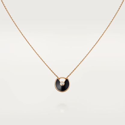 [Angela Schmuck]AMULETT ROSÉGOLD ONYX HALSKETTE
