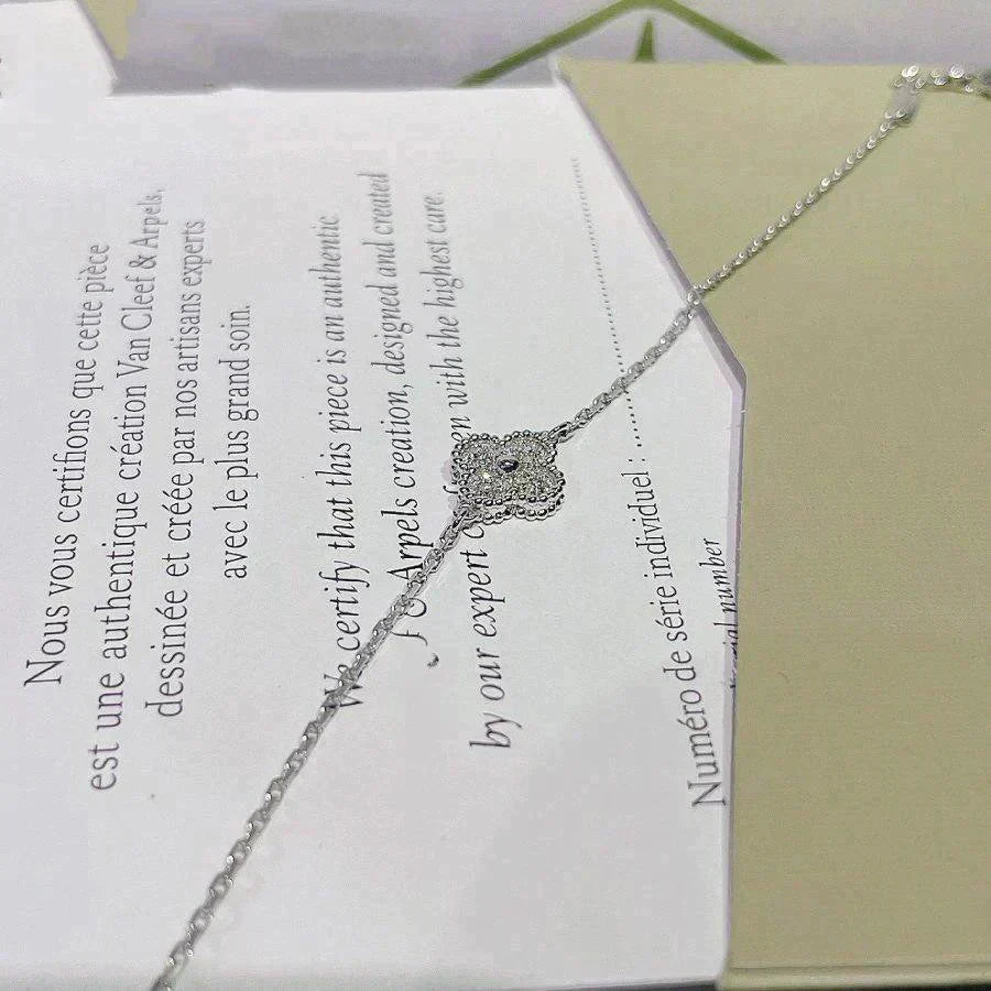 [Angela Jewellery]KLEEBLATT EINZELNE BLUME ARMBAND SILBER