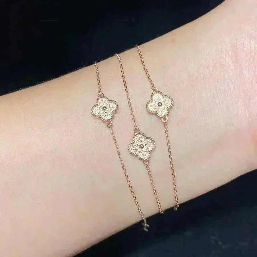 [Angela Schmuck]KLEEBLATT EINZELNE BLUME ARMBAND