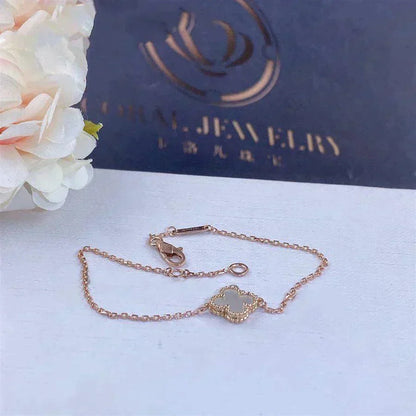 [Angela Schmuck]KLEE WEISSES MOP-ARMBAND MIT EINZELNER BLUME