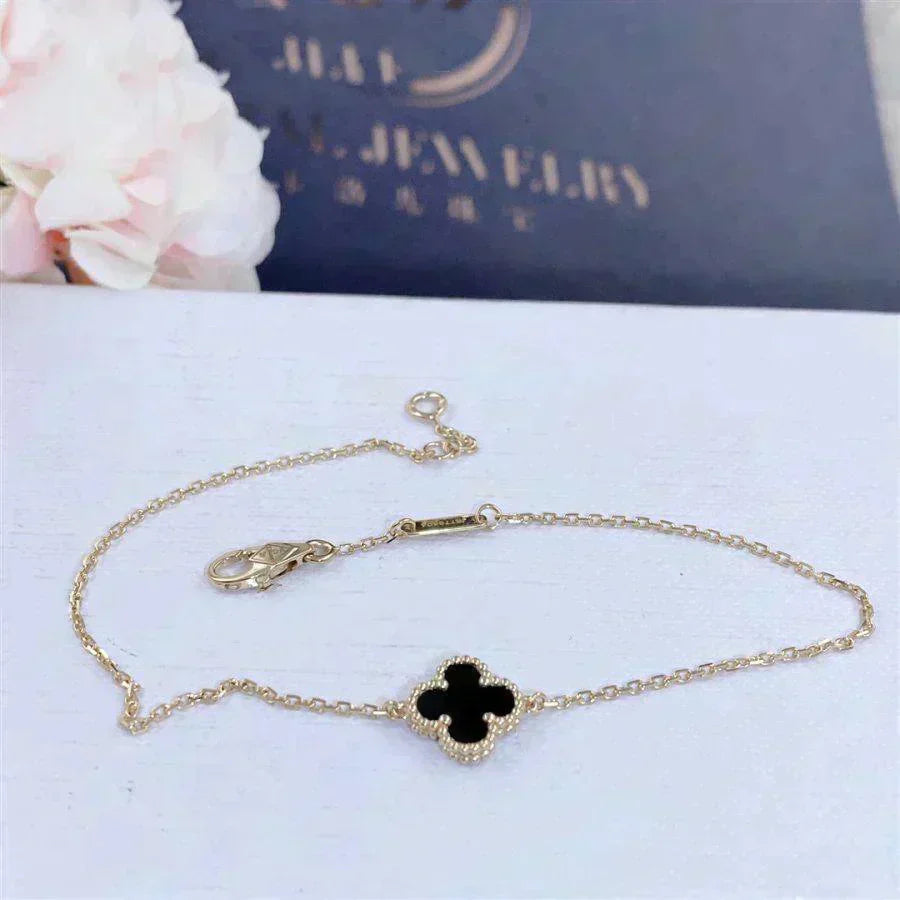 [Angela Schmuck]KLEEBLATT ONYX EINZELNE BLUME ARMBAND