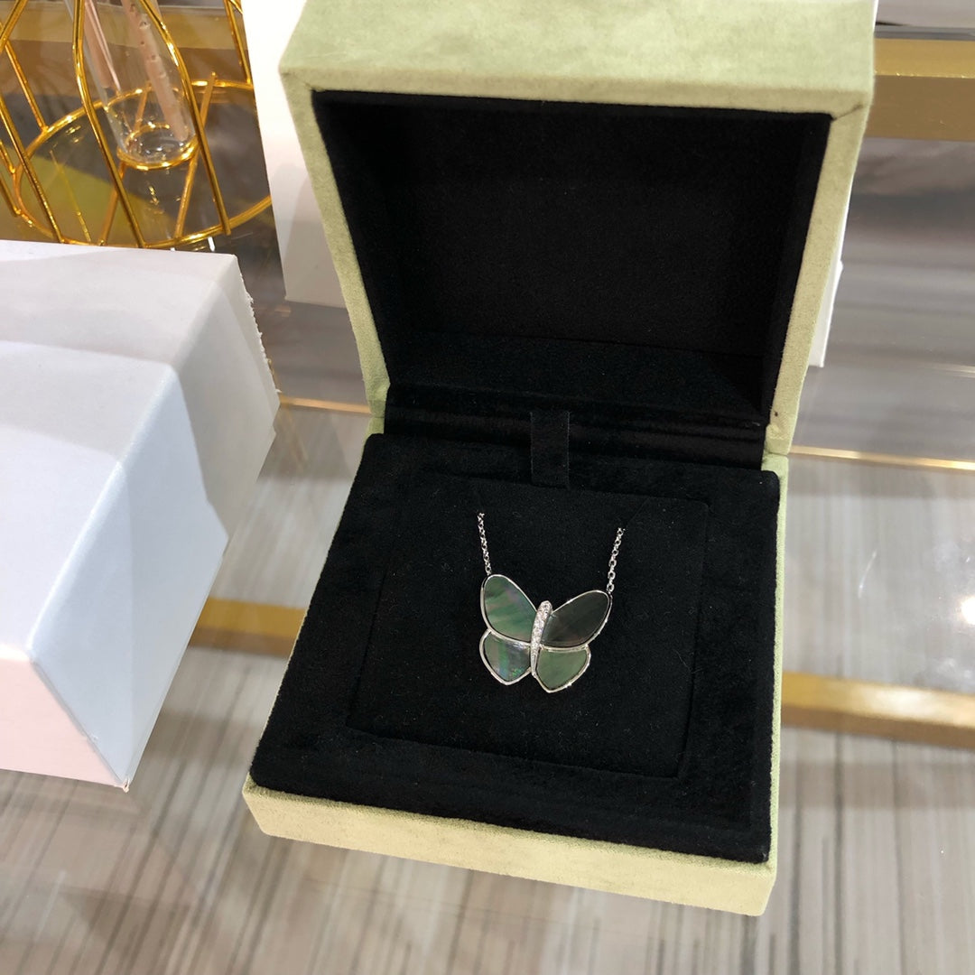 [Angela Jewellery]GROSSE SCHMETTERLINGS-SILBERANHÄNGER-DIAMANT-HALSKETTE