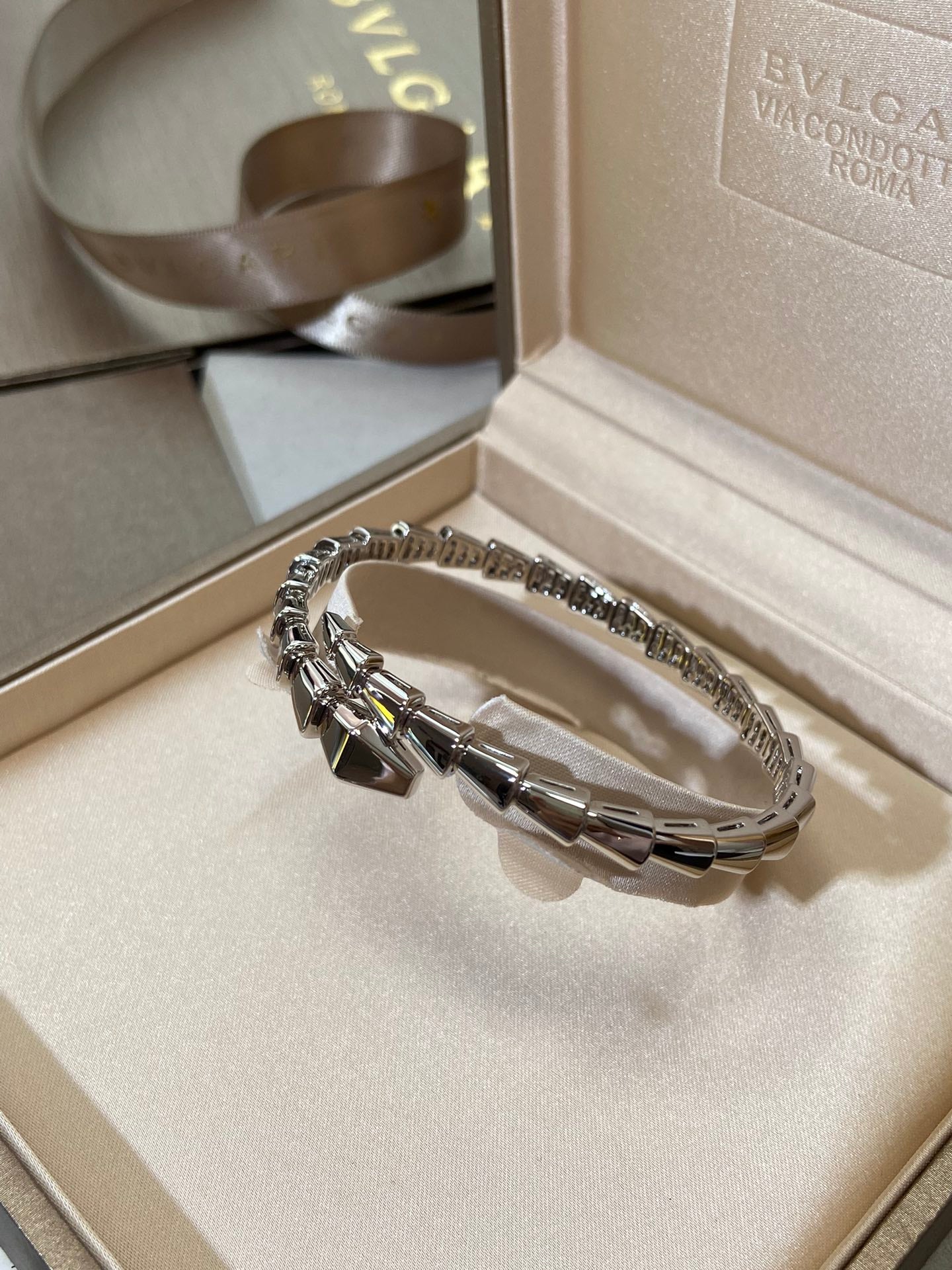 [アンジェラジュエリー]セルペンティ バイパー シルバーブレスレット