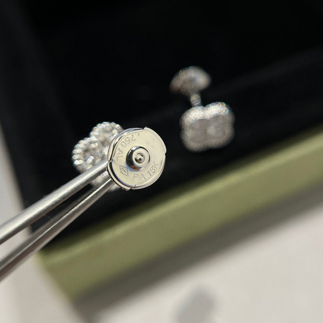 [Angela Schmuck]CLOVER MINI DIAMANT OHRSTECKER