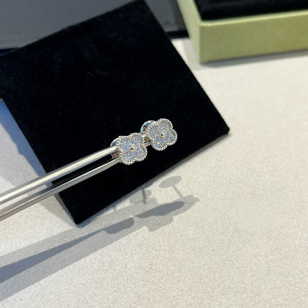 [Angela Schmuck]CLOVER MINI DIAMANT OHRSTECKER